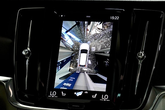 Volvo V90 Cross Country 11 of 22