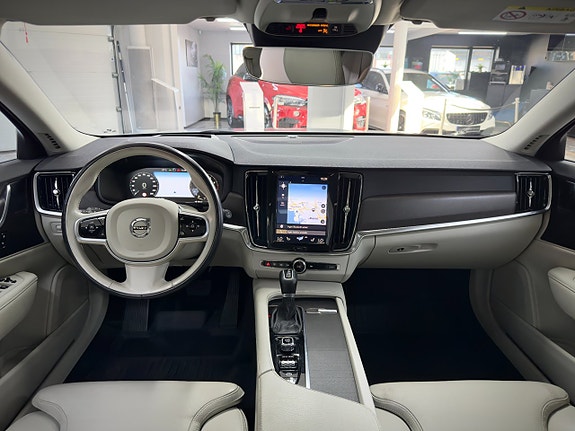 Volvo V90 Cross Country 14 of 22