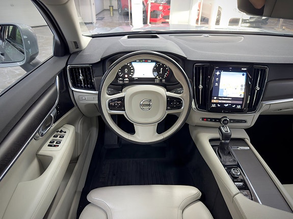 Volvo V90 Cross Country 16 of 22