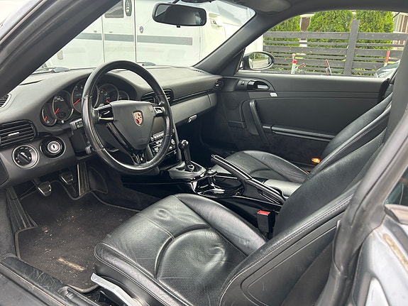 Porsche 911 Carrera 6 of 7