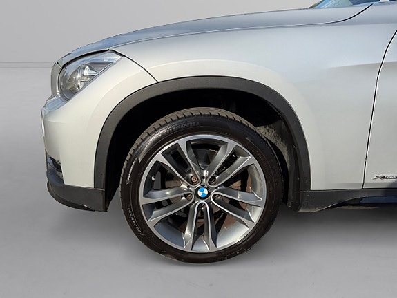 BMW X1 3 of 15