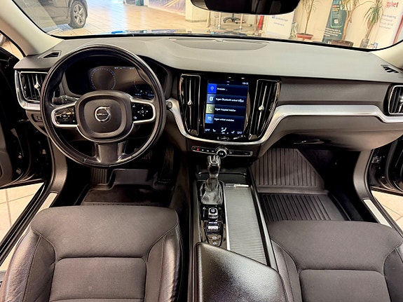 Volvo V60 10 of 15