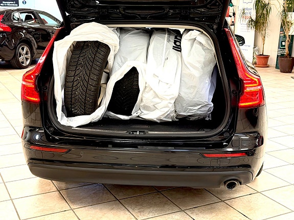 Volvo V60 5 of 15