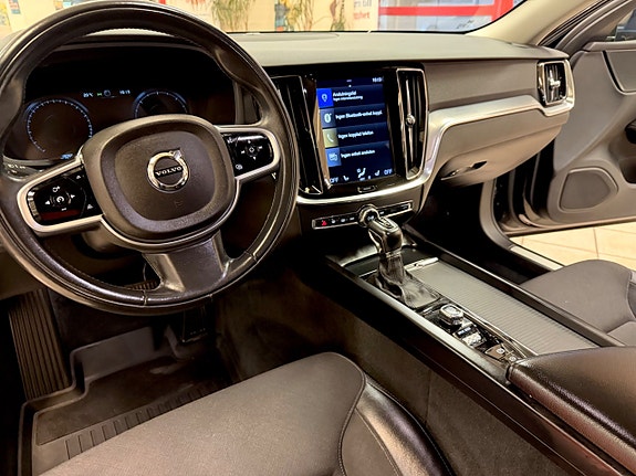 Volvo V60 11 of 15