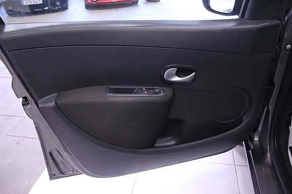 Renault Clio 14 of 27