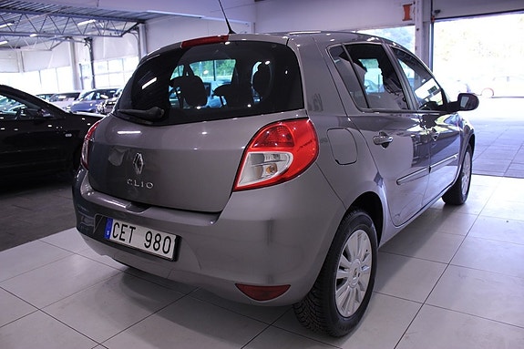 Renault Clio 6 of 27