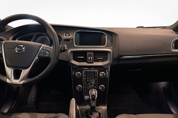 Volvo V40 Cross Country 8 of 10
