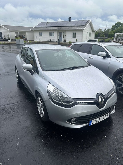 Renault Clio 2 of 6