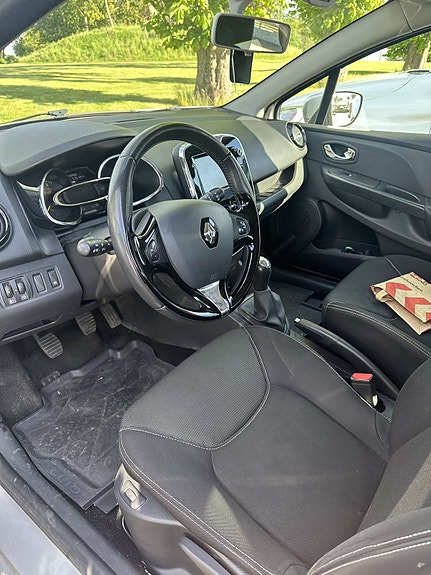 Renault Clio 5 of 6