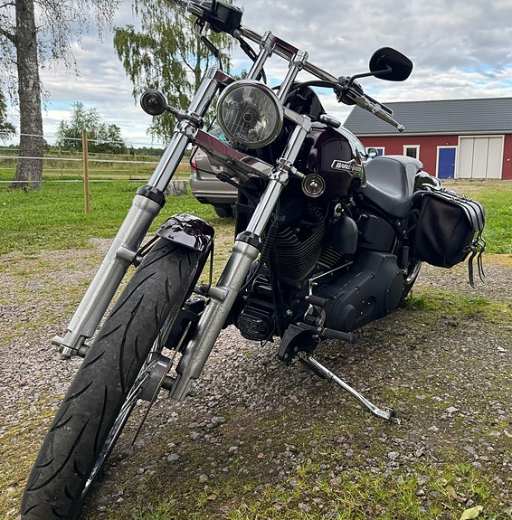 Harley-Davidson Night Train 2 of 12
