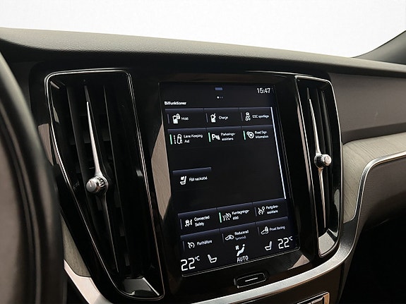 Volvo V60 22 of 30