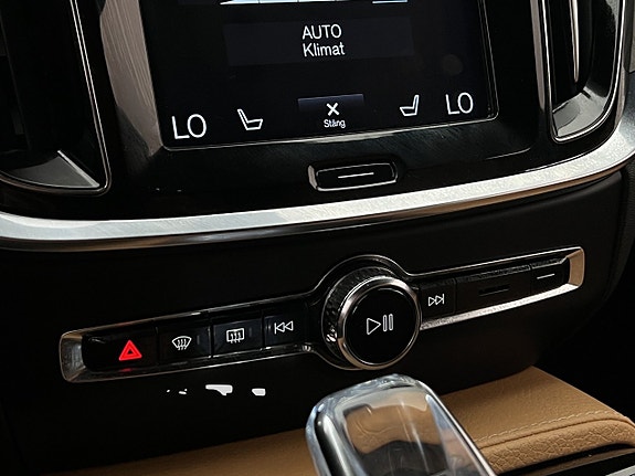 Volvo V60 26 of 30
