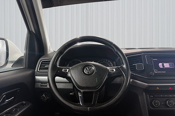 Volkswagen Amarok 13 of 21