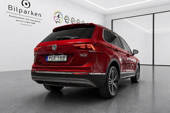 Volkswagen Tiguan 2 of 21