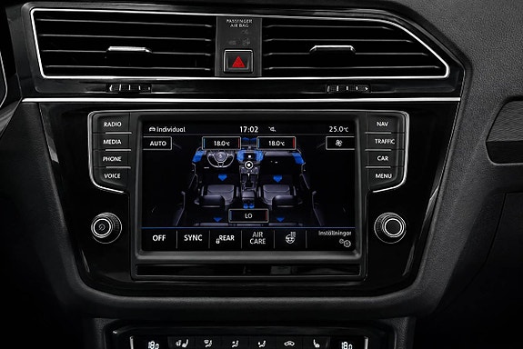 Volkswagen Tiguan 18 of 21