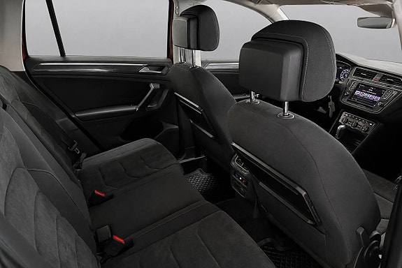 Volkswagen Tiguan 13 of 21