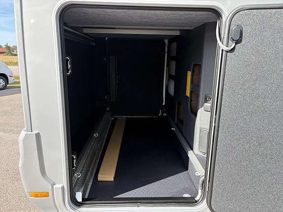 Adria MATRIX SUPREME 670 SL - Fiat MultiJet3 180HP (131 kW) HD 44H 19 of 19