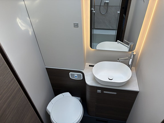 Adria MATRIX SUPREME 670 SL - Fiat MultiJet3 180HP (131 kW) HD 44H 14 of 19