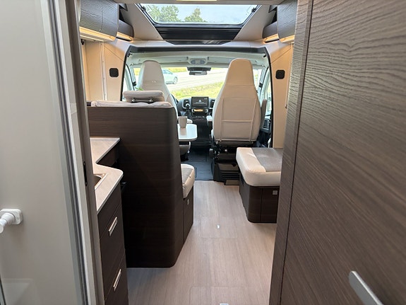 Adria MATRIX SUPREME 670 SL - Fiat MultiJet3 180HP (131 kW) HD 44H 16 of 19