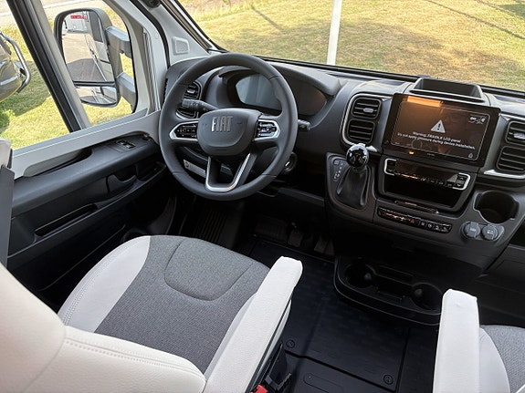 Adria MATRIX SUPREME 670 SL - Fiat MultiJet3 180HP (131 kW) HD 44H 18 of 19