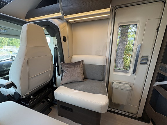 Adria MATRIX SUPREME 670 SL - Fiat MultiJet3 180HP (131 kW) HD 44H 7 of 19