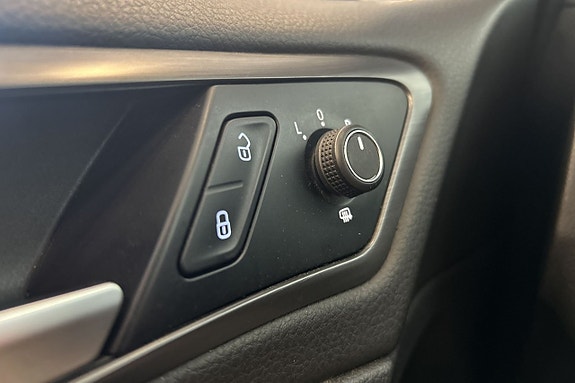 Volkswagen Golf I 23 of 30