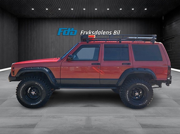 Jeep Cherokee 2 of 16