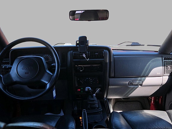 Jeep Cherokee 14 of 16
