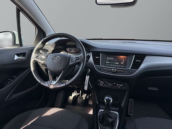 Opel Crossland X 10 of 20