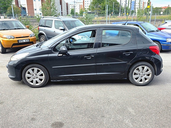Peugeot 207 7 of 12