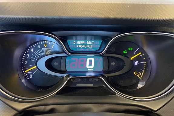 Renault Captur 14 of 28