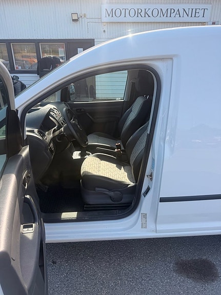 Volkswagen Caddy 11 of 16