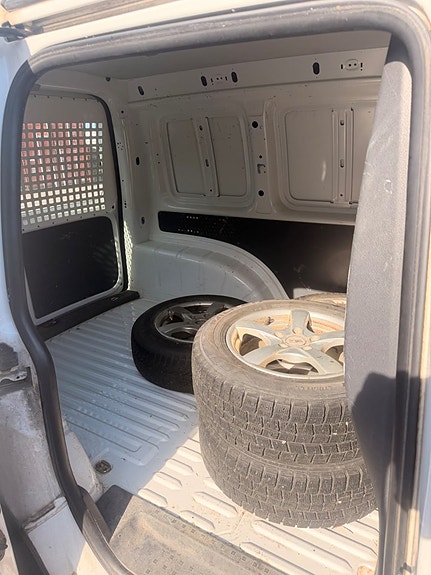 Volkswagen Caddy 8 of 16