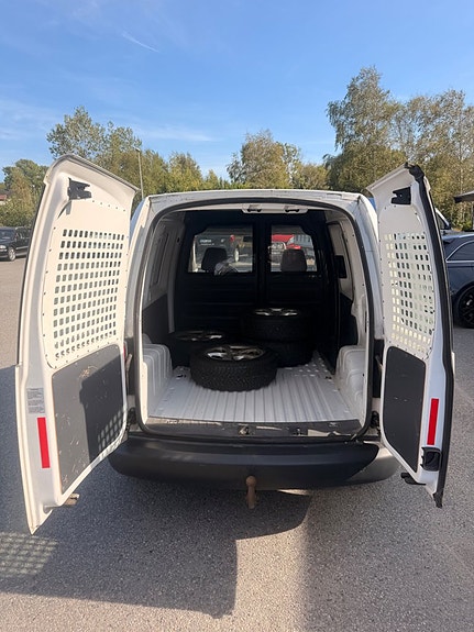 Volkswagen Caddy 6 of 16