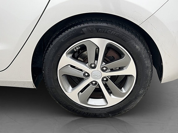 Hyundai i30 28 of 30
