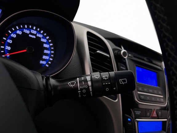 Hyundai i30 24 of 30