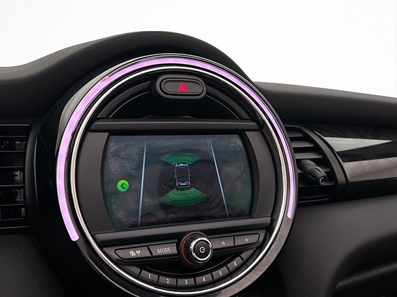 MINI Cooper 22 of 30