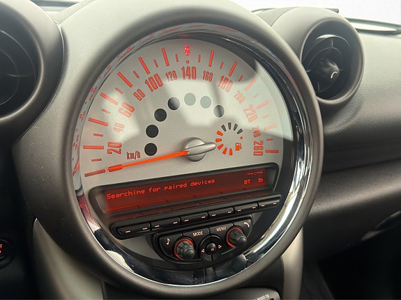 MINI Countryman Cooper D 22 of 30