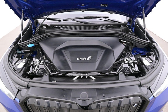 BMW iX1 26 of 27
