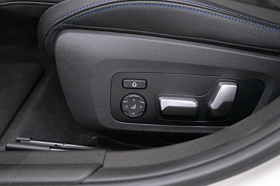 BMW 330e 10 of 27