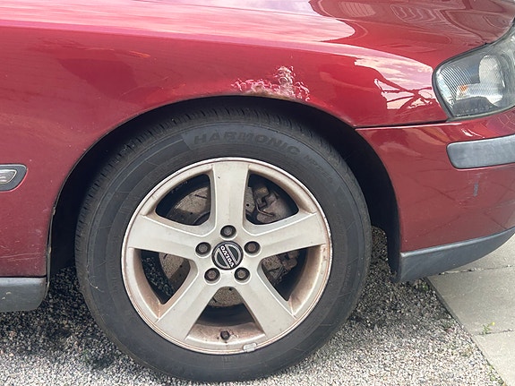 Volvo S60 3 of 6