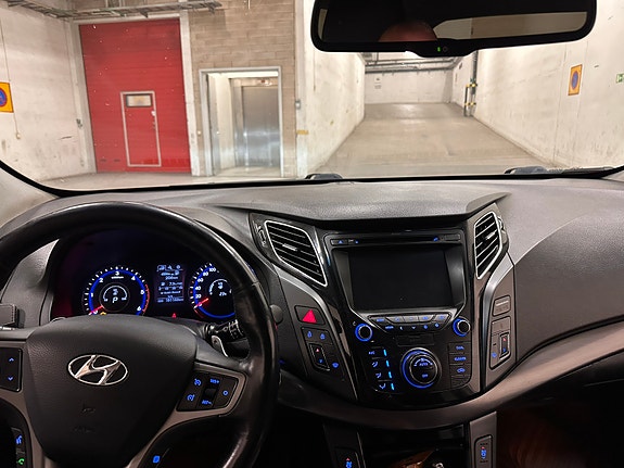Hyundai i40 3 of 7