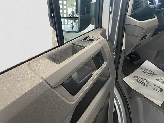 Volkswagen Crafter 8 of 20