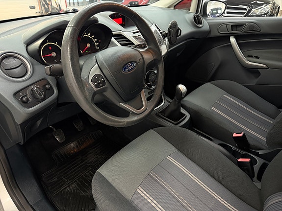 Ford Fiesta 7 of 20