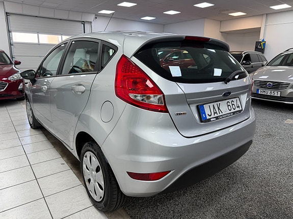 Ford Fiesta 3 of 20