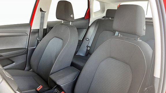Seat Arona 8 of 12