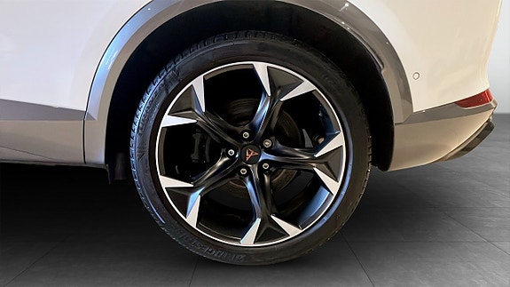Seat Cupra 6 of 12