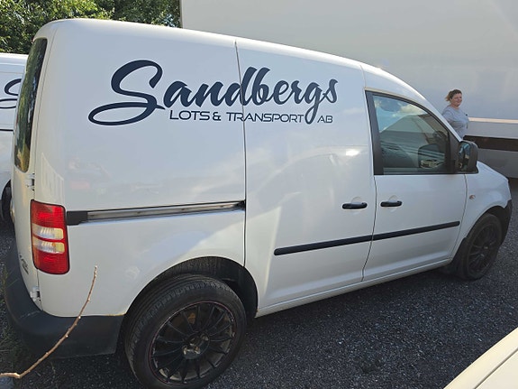Volkswagen Caddy 2 of 6