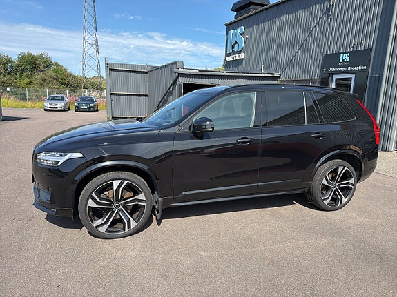 Volvo XC90 2 of 6