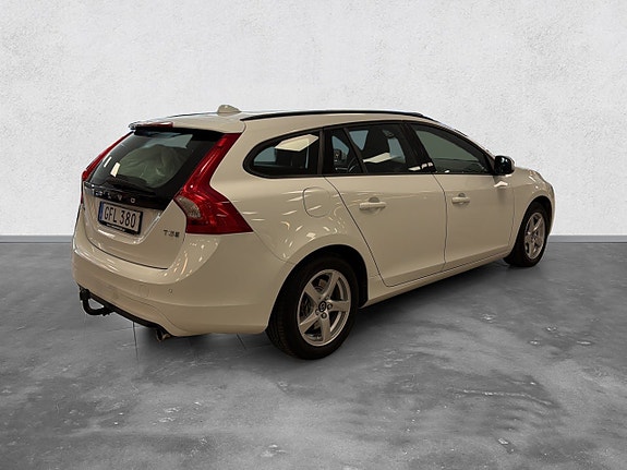 Volvo V60 5 of 20